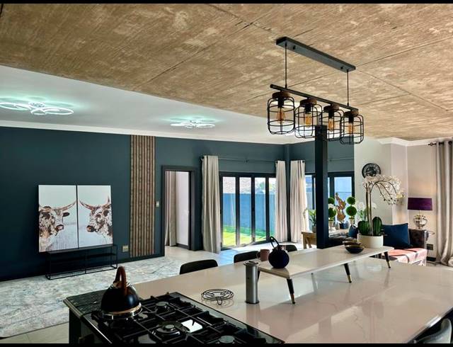 3 BEDROOM PROPERTY TO RENT IN LYNNWOOD